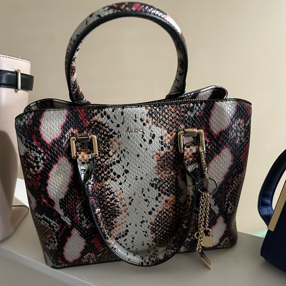 Womens Purse.  Snake print